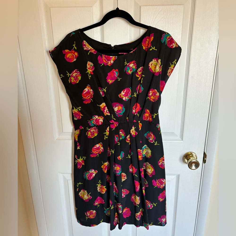 Betsy Johnson black floral short sleeved dress, Size 10